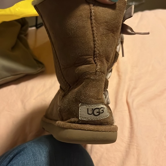 Little girls uggs - Picture 2 of 4